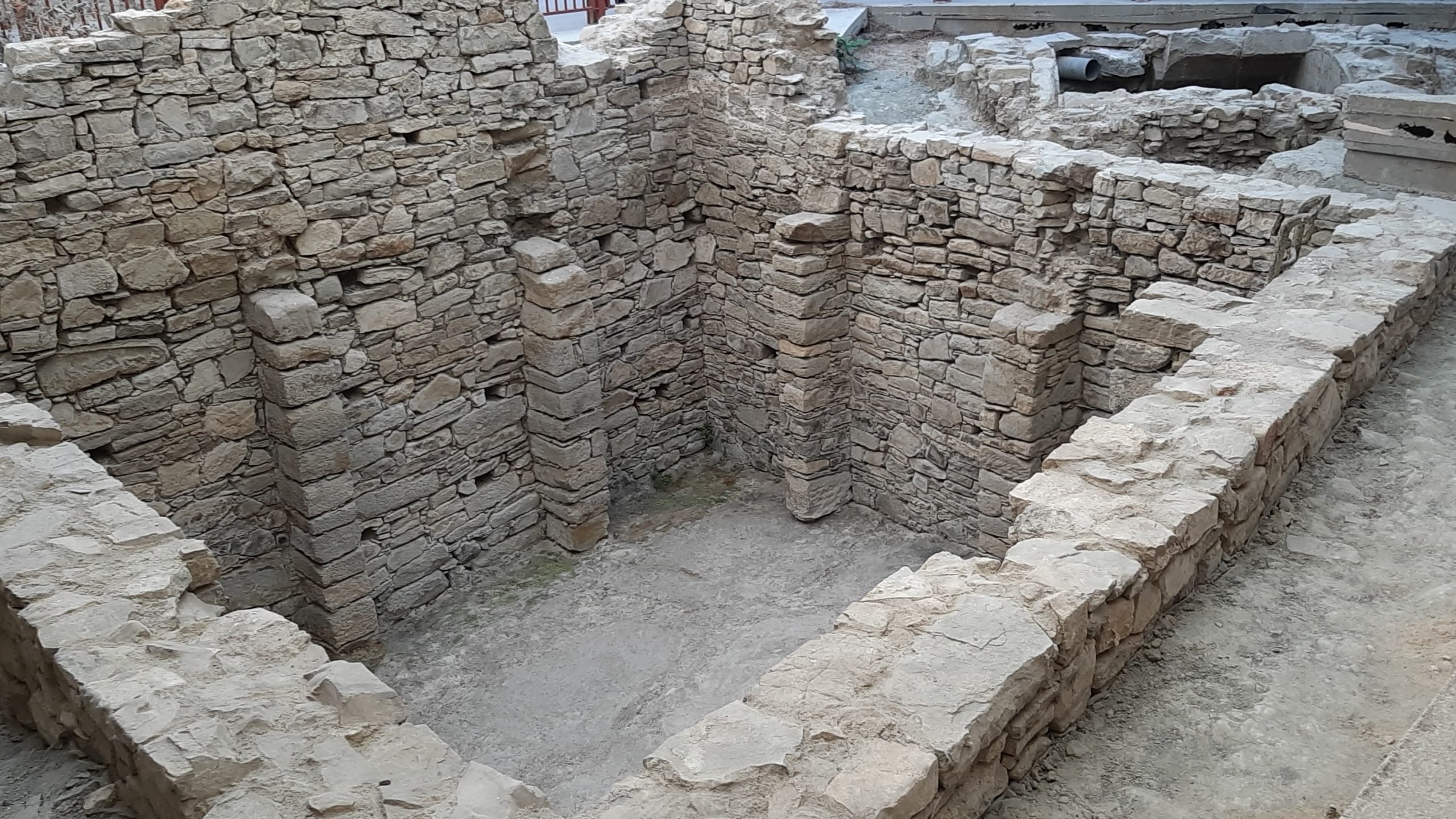 Antigua Tabacalera, depósito romano (Foto Diego Trinidad)