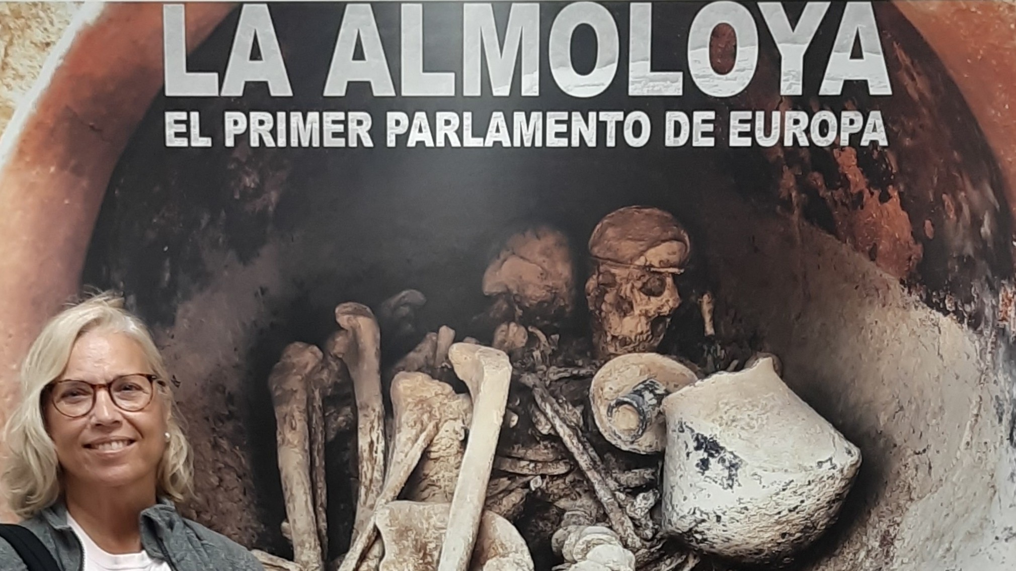 Cartel de la exposición sobre La Almoloya en el Museo de Mula